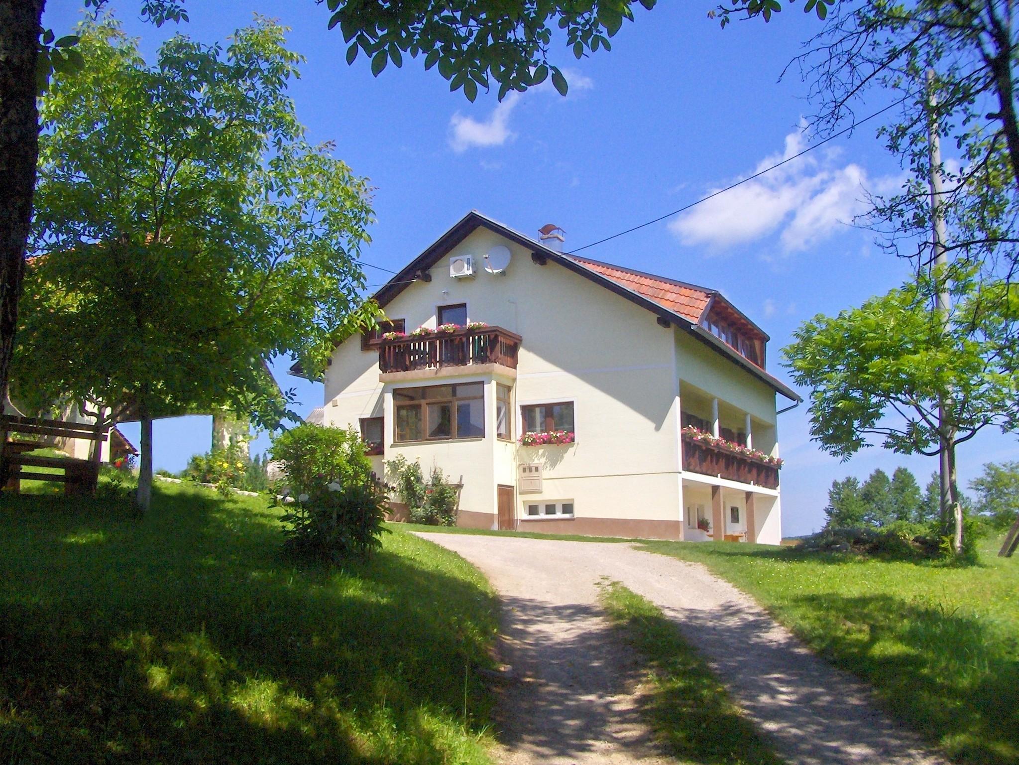 House Josipa Hotel Rakovica Bagian luar foto