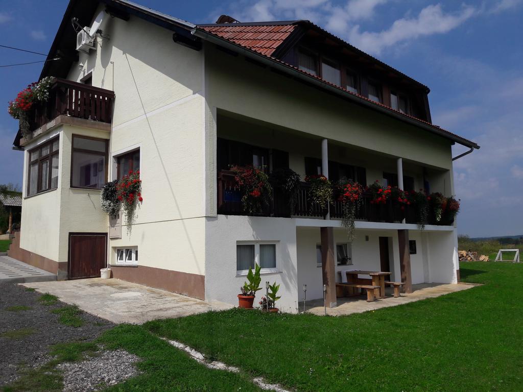 House Josipa Hotel Rakovica Bagian luar foto