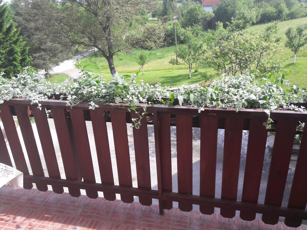 House Josipa Hotel Rakovica Bagian luar foto